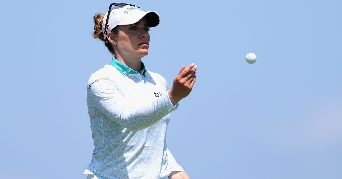 Gaby Lopez amazing approach shot first hole of U.S. Women’s Open