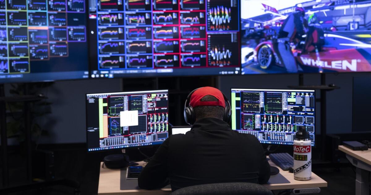 Indy 500: Take an inside look at Honda’s IndyCar control center Indy 500: Take an inside look at Honda's IndyCar control center