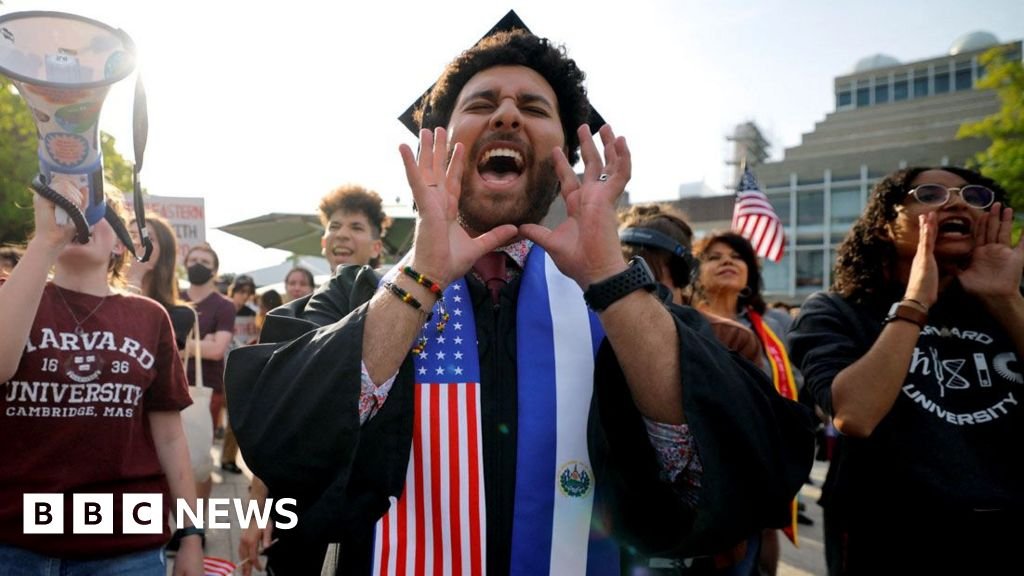 US halts student visa appointments and plans expanded social media vetting