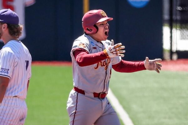 USC baseball dominates TCU to win its NCAA tournament opener USC baseball dominates TCU to win its NCAA tournament opener