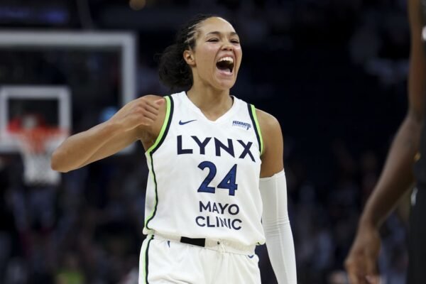 WNBA news: Napheesa Collier could miss Friday’s game vs. Mercury WNBA news: Napheesa Collier could miss Friday’s game vs. Mercury