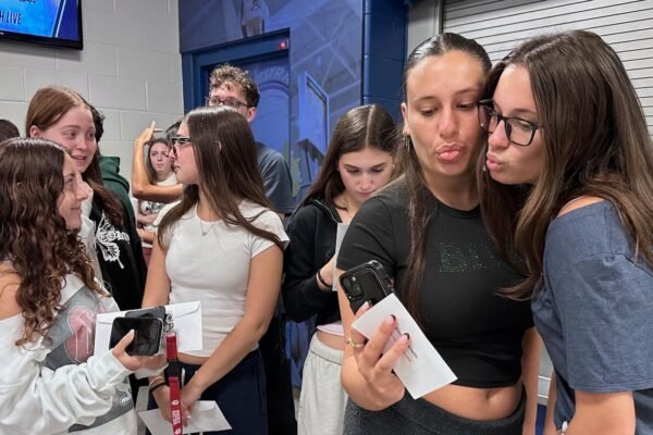 15 sets of twins are graduating from one New York high school 15 sets of twins are graduating from one New York high school
