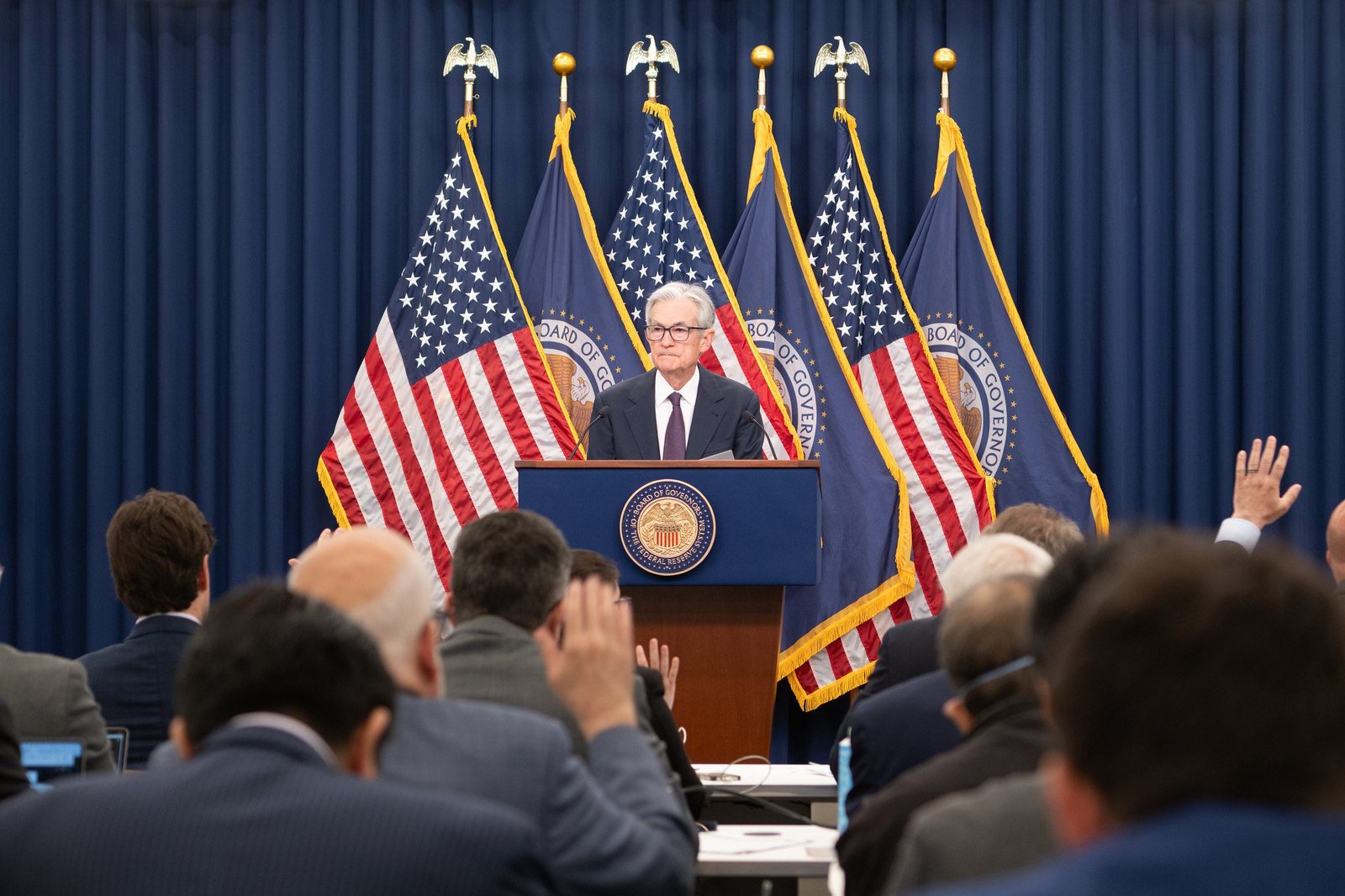 Fed Holds Rates Steady Amid Economic Uncertainty
