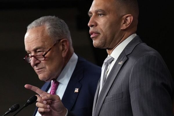 Hungry for Progressive Economics, Nearly 2/3 of Democrats Want New Party Leadership: Poll Hungry for Progressive Economics, Nearly 2/3 of Democrats Want New Party Leadership: Poll