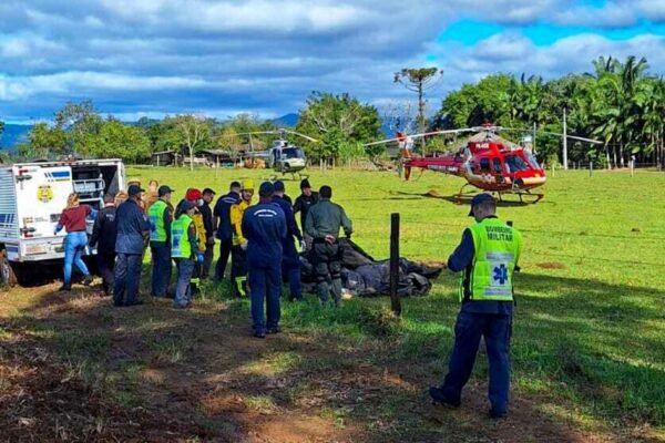 8 killed, 13 injured after hot-air balloon catches fire and falls in Brazil 8 killed, 13 injured after hot-air balloon catches fire and falls in Brazil