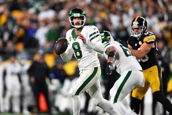 Aaron Rodgers ‘all in’ with Steelers, addressed team at start of minicamp, per center Zach Frazier Aaron Rodgers 'all in' with Steelers, addressed team at start of minicamp, per center Zach Frazier