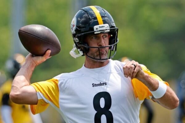 Aaron Rodgers explains why the Steelers were the right fit for him, hopes to mentor rookie Will Howar Aaron Rodgers explains why the Steelers were the right fit for him, hopes to mentor rookie Will Howar