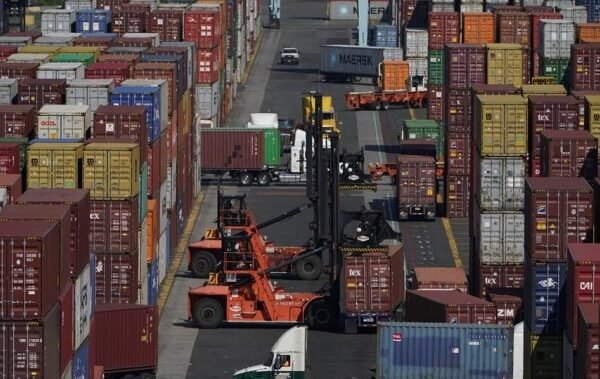 As Trump tariff deadline looms, countries asked to give best trade offers – National As Trump tariff deadline looms, countries asked to give best trade offers - National