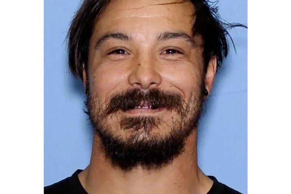 Authorities are searching for a Washington state father of 3 dead girls Authorities are searching for a Washington state father of 3 dead girls