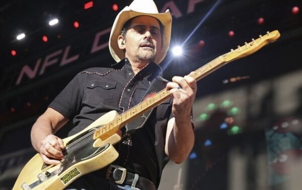 Brad Paisley to headline Friday night concert at 2025 Grey Cup Festival – Winnipeg Brad Paisley to headline Friday night concert at 2025 Grey Cup Festival - Winnipeg
