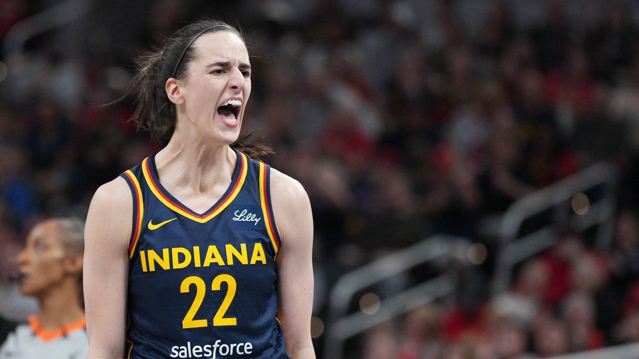 Caitlin Clark hits three 3-pointers in 38 seconds in return against Liberty