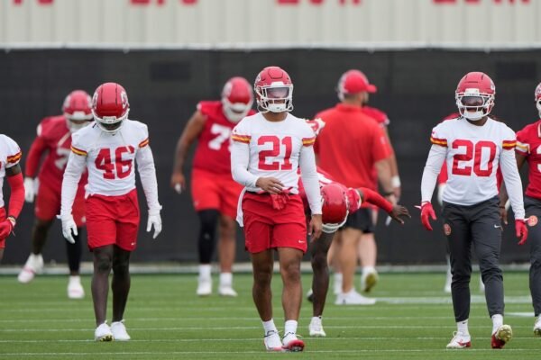 Chiefs seek extension for Kansas stadium financing, raising possibility of move across state line Chiefs seek extension for Kansas stadium financing, raising possibility of move across state line
