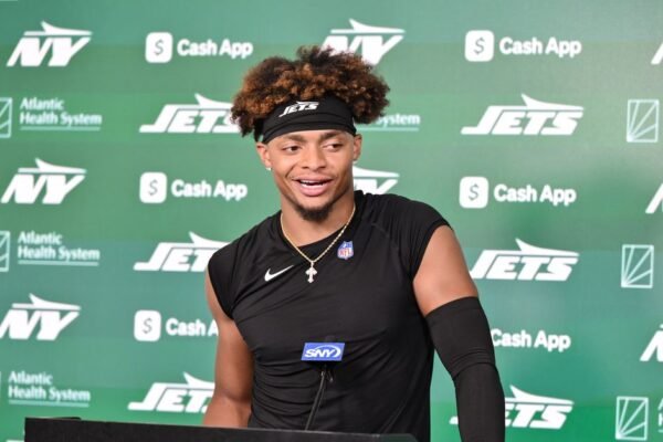 Comparing NFL QB contracts among the players who switched teams in 2025 Comparing NFL QB contracts among the players who switched teams in 2025