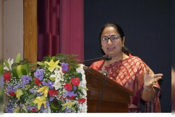 Delhi’s Chief Minister Launches 33 Ayushman Arogya Mandirs and 17 Jan Aushadhi Kendras, ET HealthWorld Delhi's Chief Minister Launches 33 Ayushman Arogya Mandirs and 17 Jan Aushadhi Kendras, ET HealthWorld