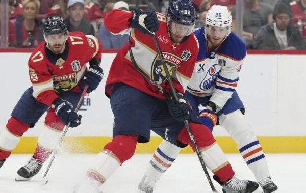 Florida Panthers defeat Edmonton Oilers to become repeat Stanley Cup champions Florida Panthers defeat Edmonton Oilers to become repeat Stanley Cup champions