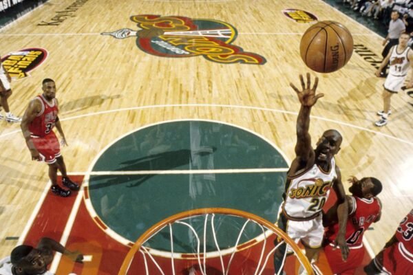 How the Sonics betrayed Seattle to become the Oklahoma City Thunder, explained How the Sonics betrayed Seattle to become the Oklahoma City Thunder, explained