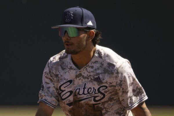 James Castagnola leads UC Irvine baseball to win over Fresno State James Castagnola leads UC Irvine baseball to win over Fresno State