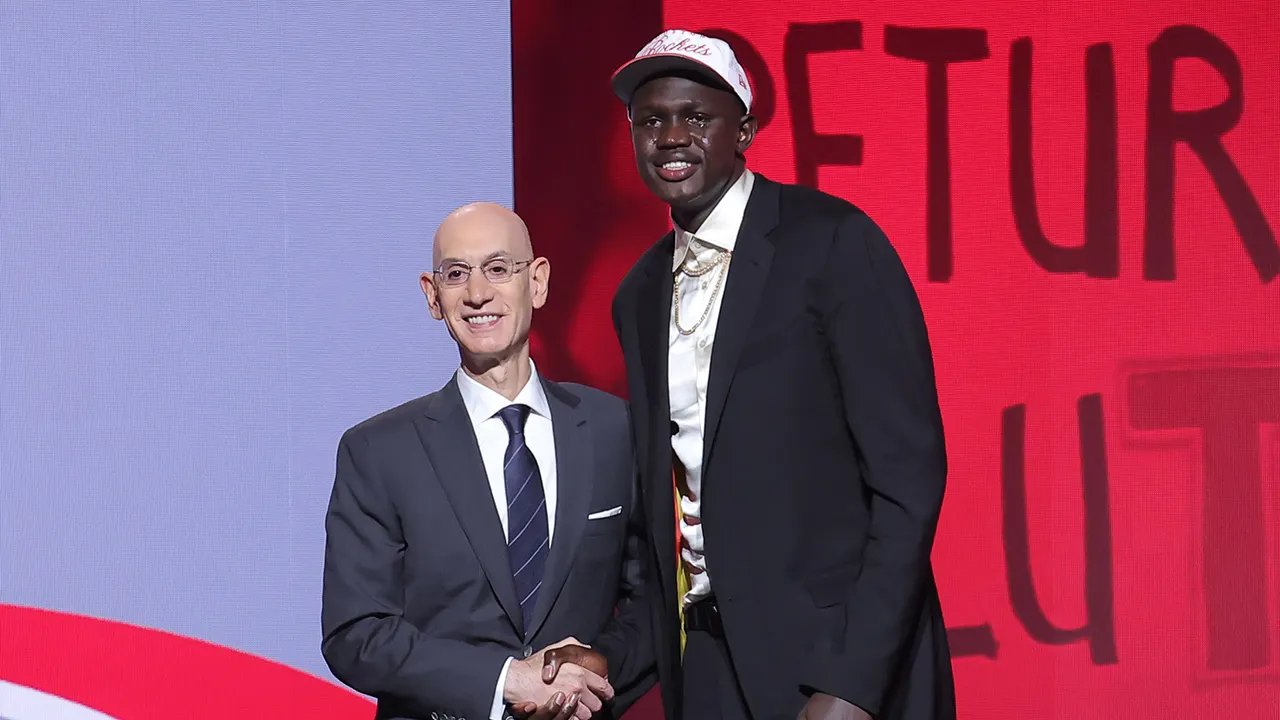Khaman Maluach goes from Sudanese refugee to the NBA