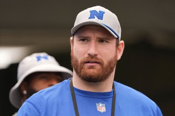 Lions’ Frank Ragnow’s surprise retirement at age 29 leaves Detroit in a bind Lions’ Frank Ragnow’s surprise retirement at age 29 leaves Detroit in a bind