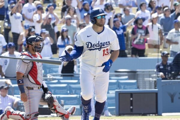 Max Muncy drives in seven runs off two homers in Dodgers’ win Max Muncy drives in seven runs off two homers in Dodgers' win