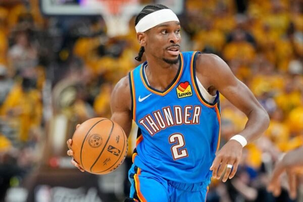 Shai Gilgeous-Alexander ‘flips the switch’ in historic fourth quarter as OKC wins Game 4 the hard way Shai Gilgeous-Alexander 'flips the switch' in historic fourth quarter as OKC wins Game 4 the hard way