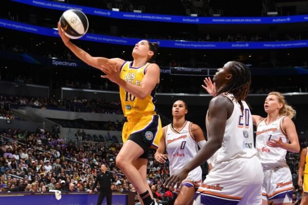 Sparks fail to hold 18-point lead in loss to Mercury Sparks fail to hold 18-point lead in loss to Mercury