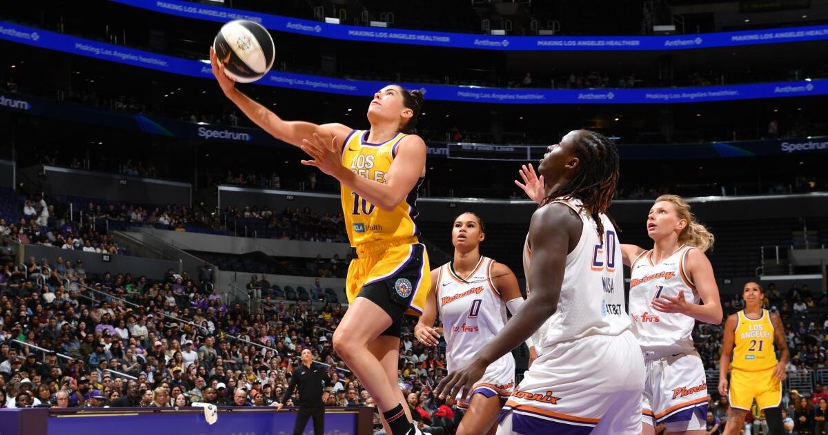 Sparks fail to hold 18-point lead in loss to Mercury
