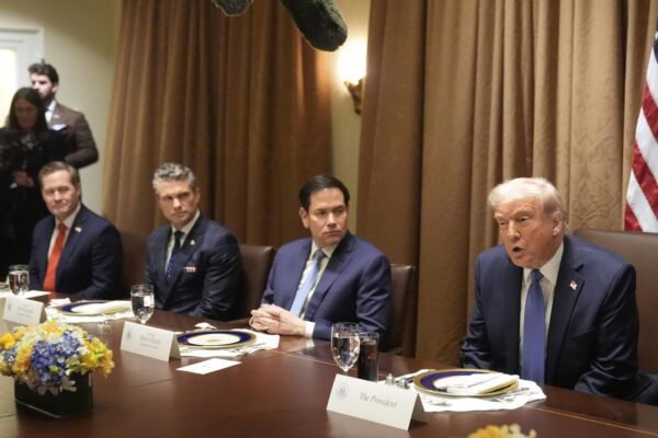 Trump continues meetings with national security team over Iran Trump continues meetings with national security team over Iran