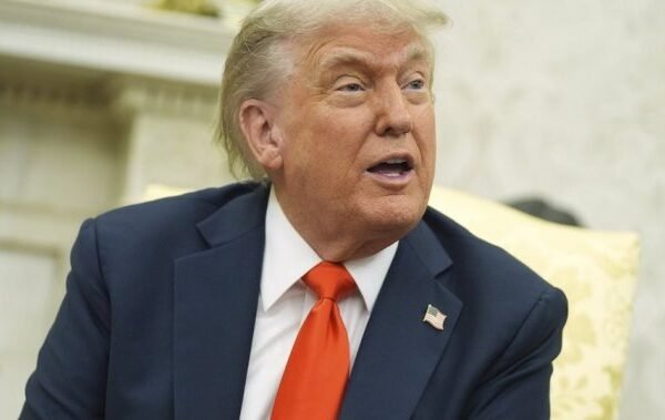 Trump suggests Ukraine, Russia may need to ‘fight for a while’ – National Trump suggests Ukraine, Russia may need to ‘fight for a while’ - National