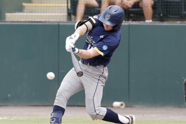 UC Irvine eliminates Arizona State in NCAA baseball tournament UC Irvine eliminates Arizona State in NCAA baseball tournament