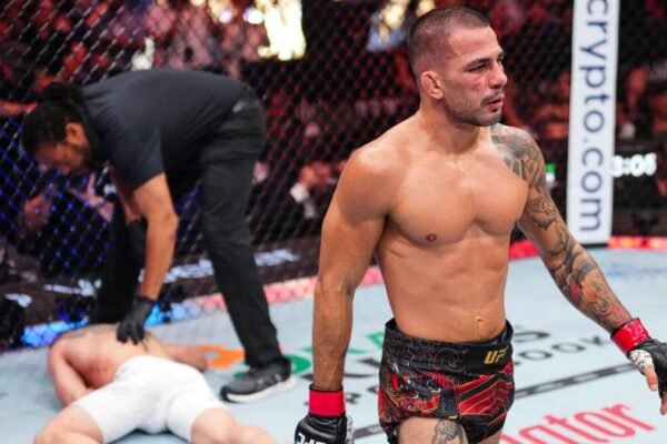 UFC 317 results, highlights: Alexandre Pantoja submits Kai Kara-France with ease to retain flyweight title UFC 317 results, highlights: Alexandre Pantoja submits Kai Kara-France with ease to retain flyweight title