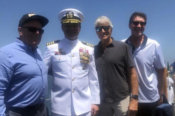 Why do coaches coach? Commander of USS Abraham Lincoln gives reason Why do coaches coach? Commander of USS Abraham Lincoln gives reason